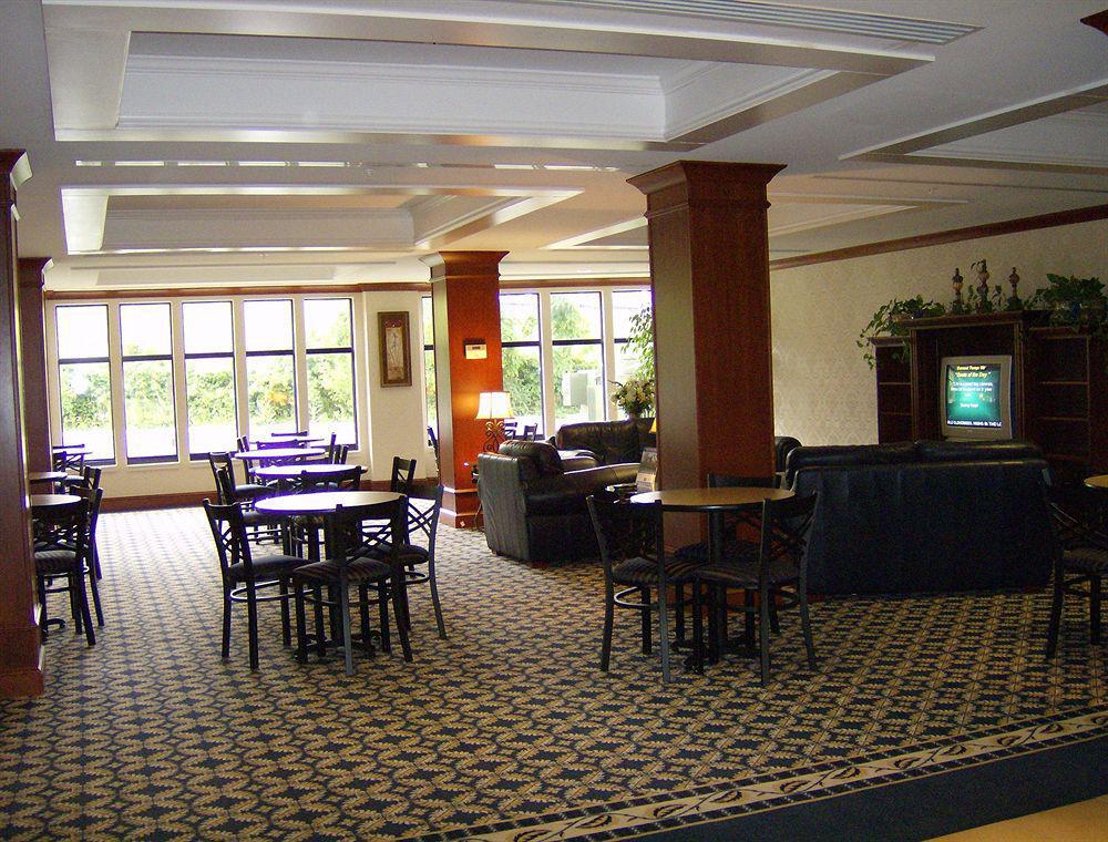 Holiday Inn Express And Suites Winchester By Ihg Restaurant photo