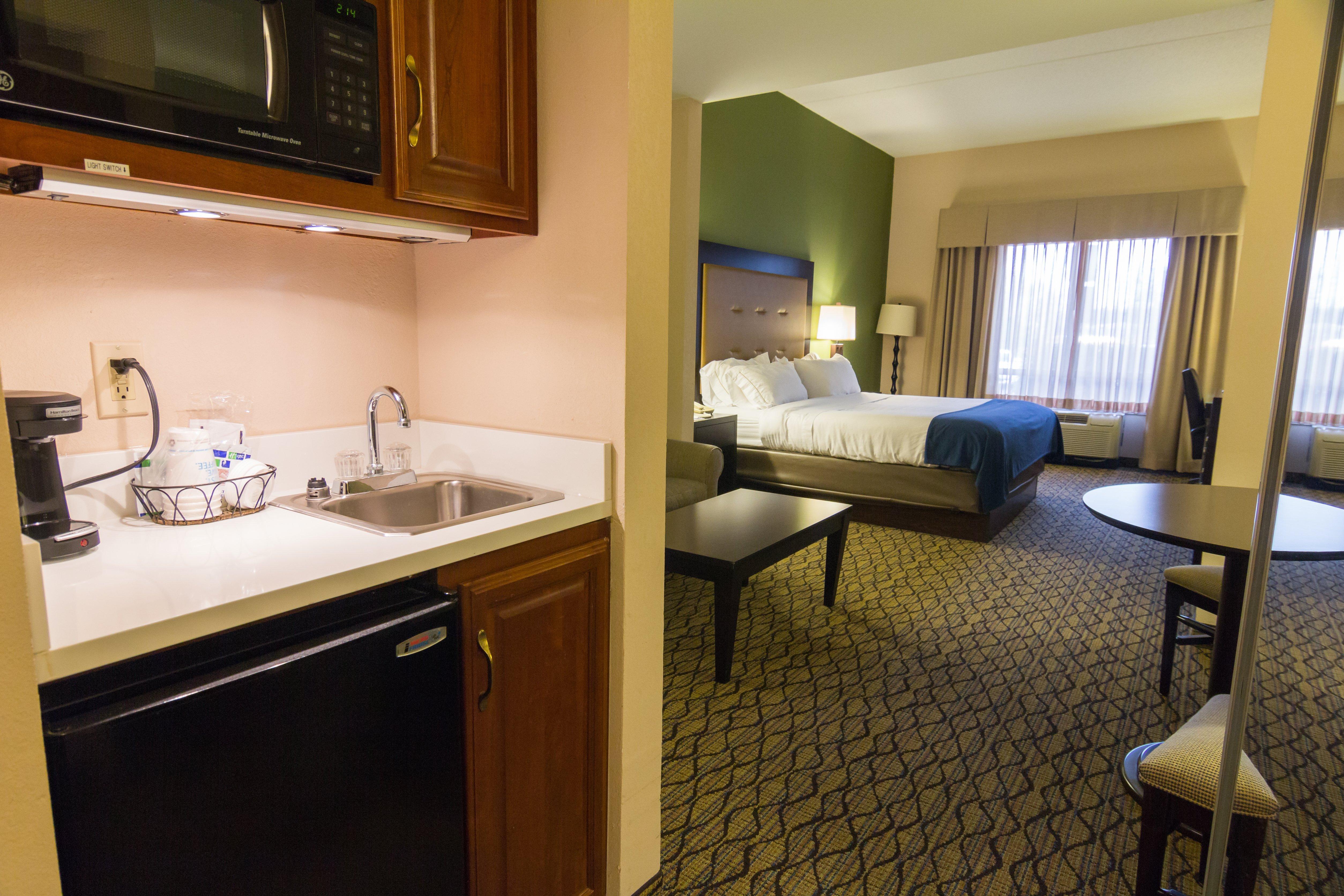 Holiday Inn Express And Suites Winchester By Ihg Exterior photo
